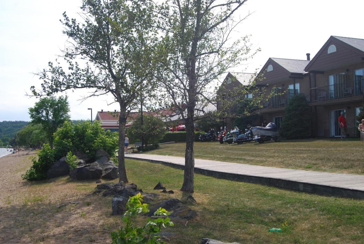 New Liskeard Waterfront Inn מראה חיצוני תמונה